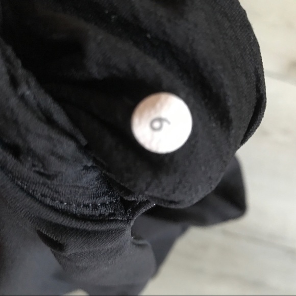 Lululemon black joggers and leggings bundle size 6 - Picture 5 of 8
